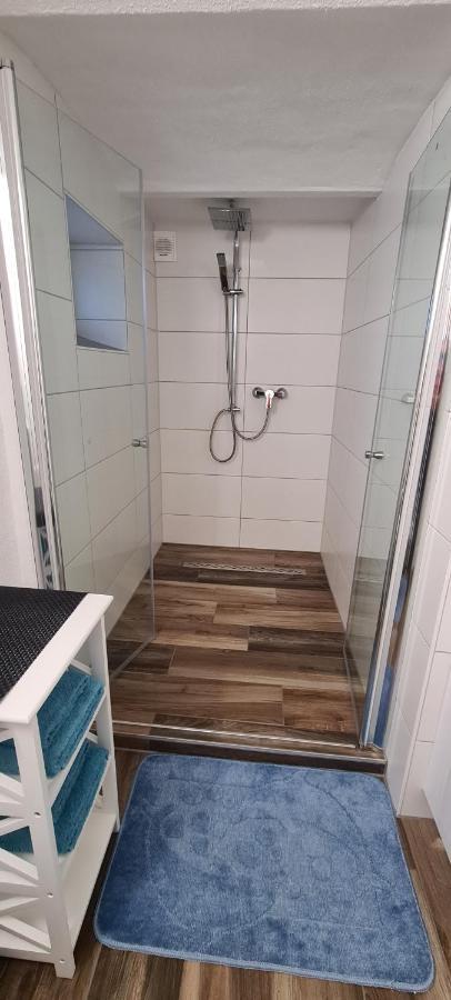 Byjoe Apartment Morschen Exterior photo